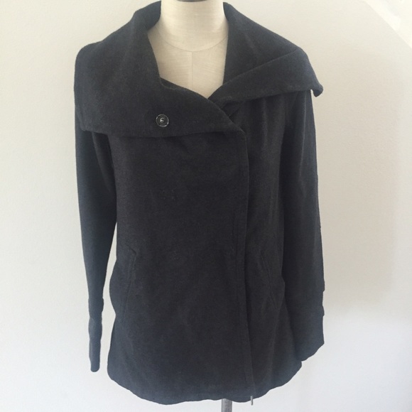 Lululemon heathered gray jacket with thumboles 4