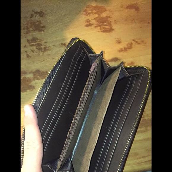 Zippy - Picture 2 of 2