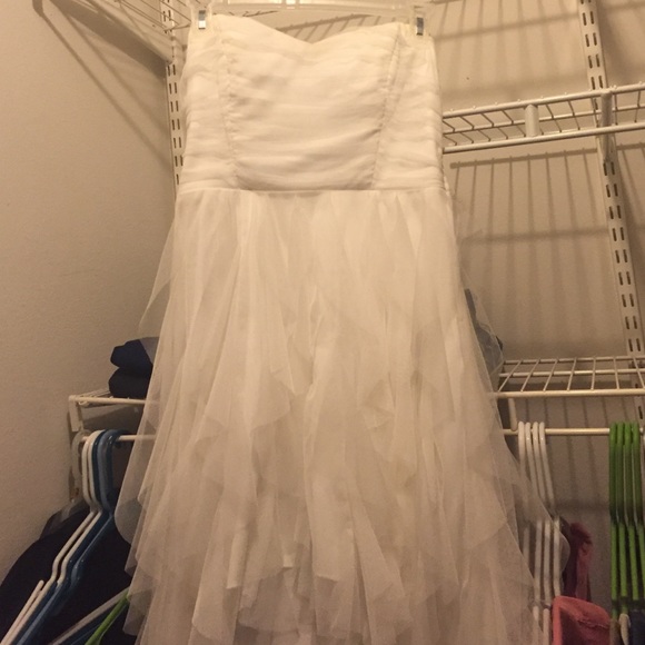 WHITE STRAPLESS DRESS