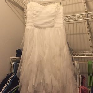 WHITE STRAPLESS DRESS