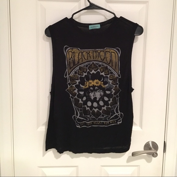 Sleeveless Black Tee