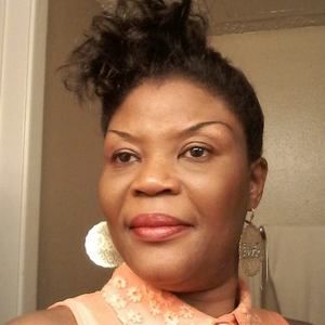 Meet your Posher, Yemi