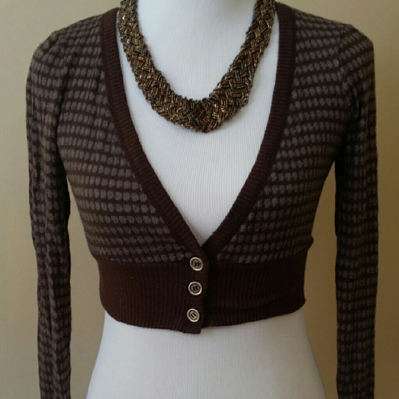 Brown & Tan Crop Sweater!