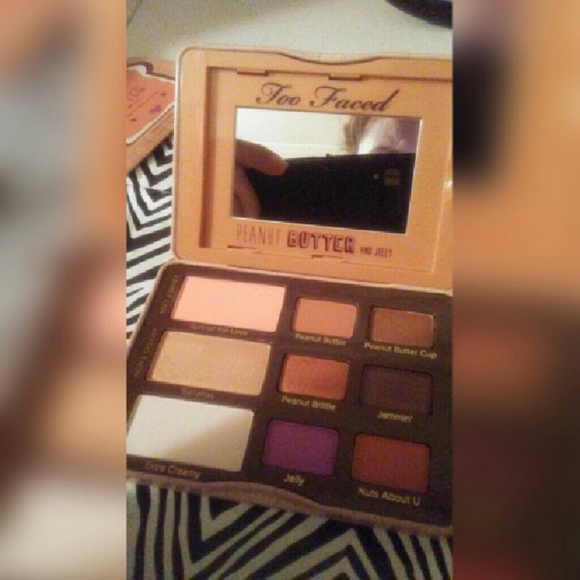 Too Faced Pb&J Palette (Used once) -SOLD- - Picture 1 of 4