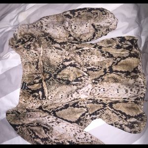 Bebe snake print blouse 🐍💜
