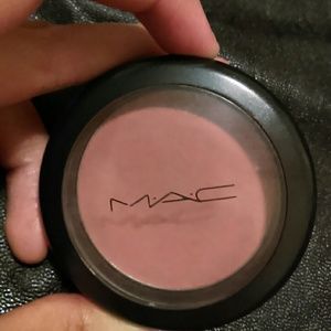 Mac "gingerly" Sheer tone blush