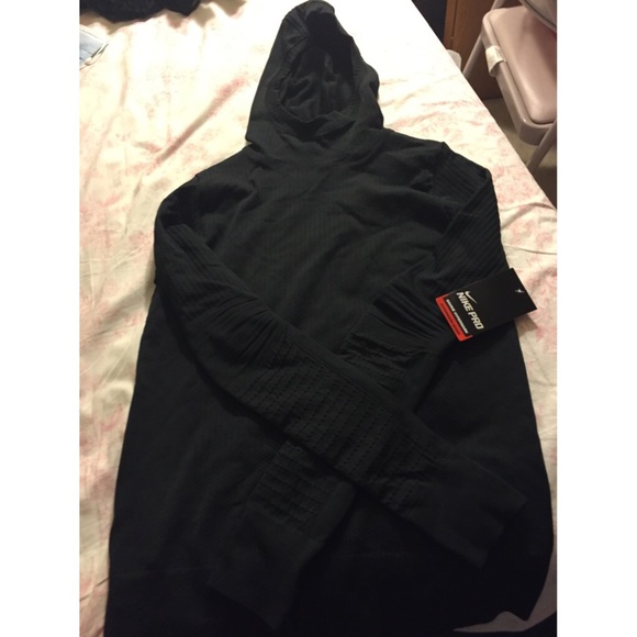 Nike pullover