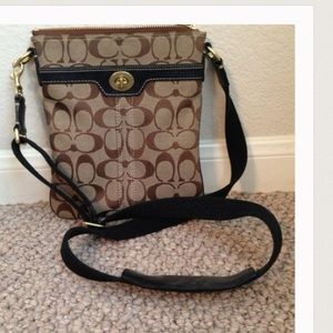 Coach Signature Swingback