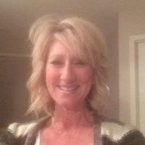 Meet your Posher, Dina