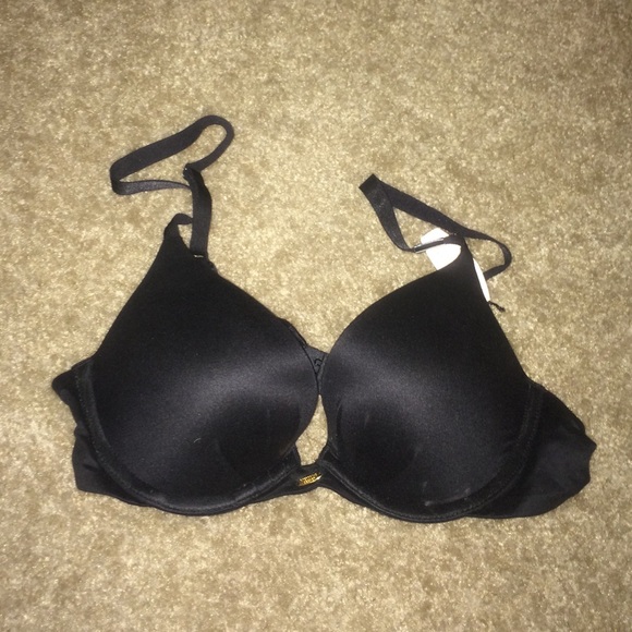 Victoria's secret very sexy plunge bra