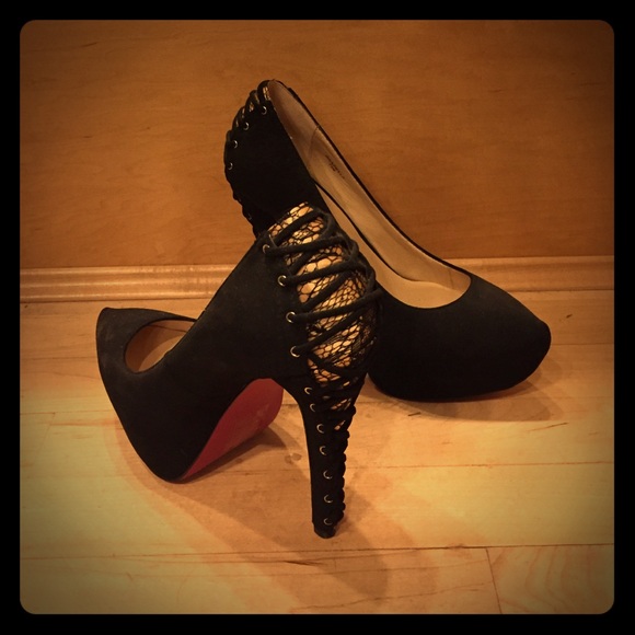 Shoe Dazzle Shoes - Black platform pump w/ lace up heel