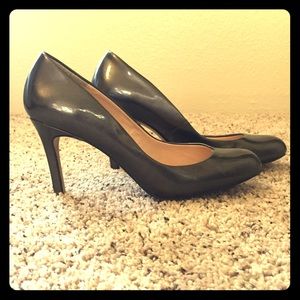 Silver Ann Taylor Pump