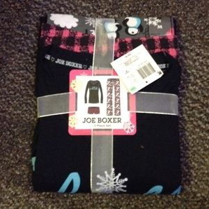 Cute penguin pjs!