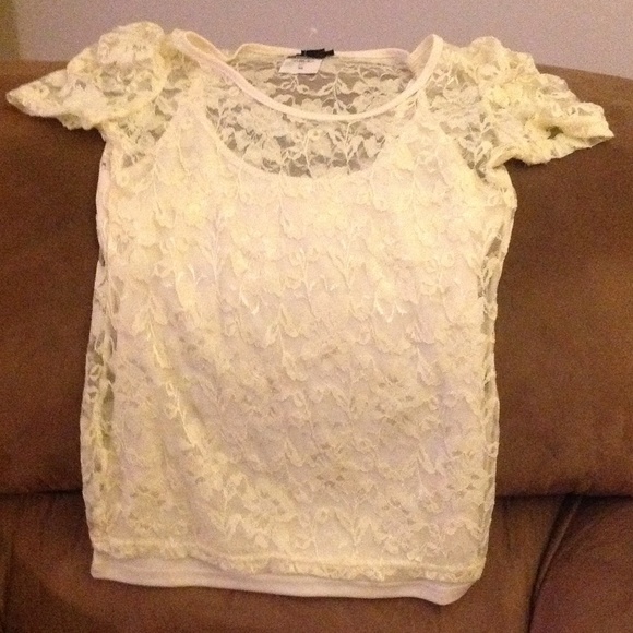 Gorgeous cream Rue 21 blouse