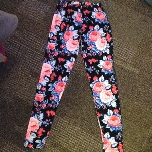 Bold and beautiful leggings!