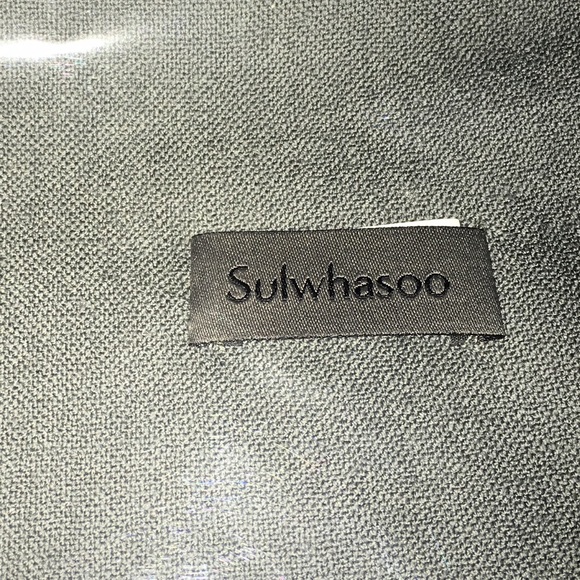 🌟NIP: Soft Ombre Grey Scarf- Brand new. Amore P. - Picture 2 of 4