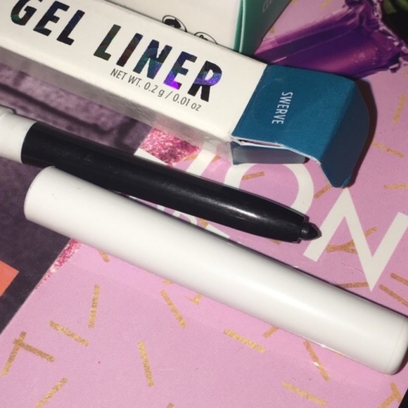 Colourpop eyeliner