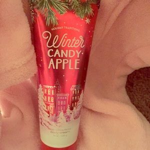 Bath & Body Works Winter Candy Apple Body Cream 😍