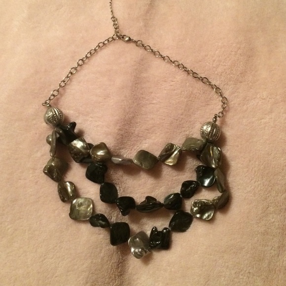 Three layer necklace