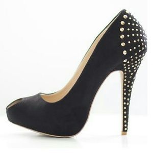 Studded Peep-Toe Pump