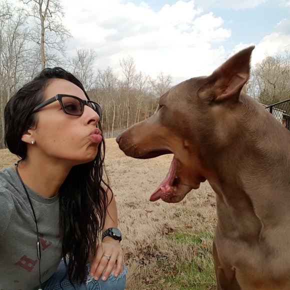 Meet your Posher, Lisa - Picture 2 of 2