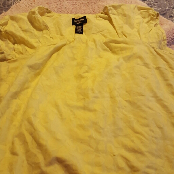 Shirt - Picture 2 of 4