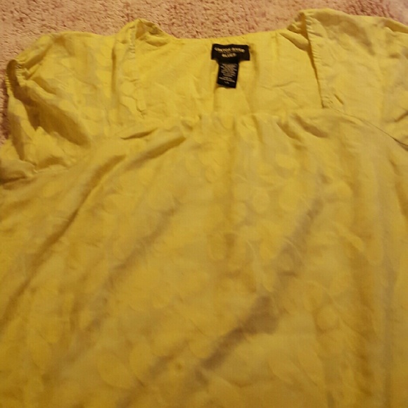 Shirt - Picture 4 of 4