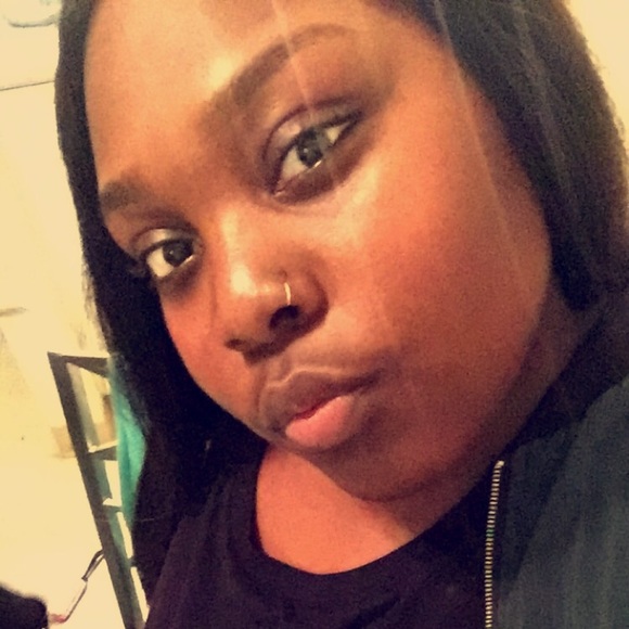 Meet your Posher, Essence - Picture 1 of 1