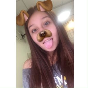 Meet your Posher, April