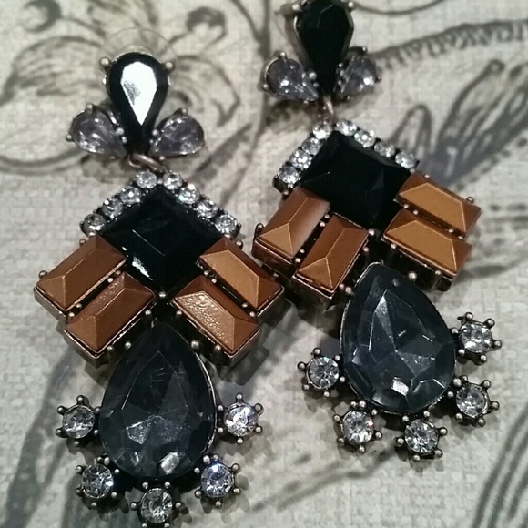 2.5 inches long earrings