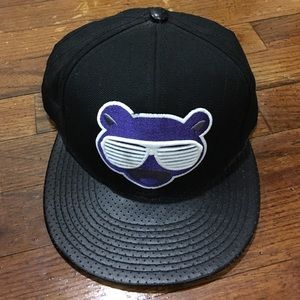 Fitted cap
