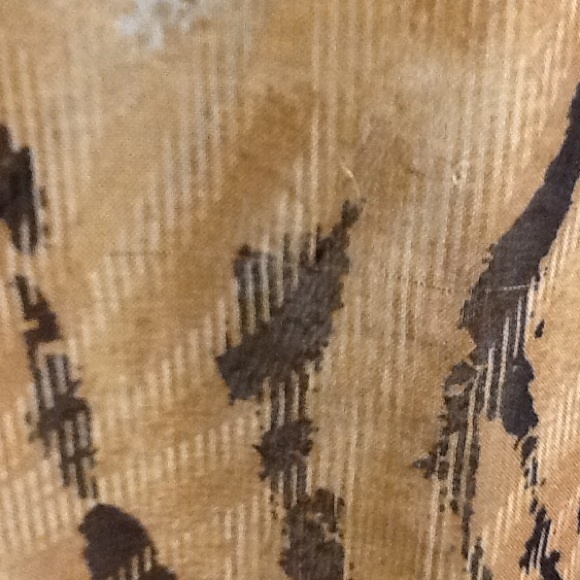 Pretty Tiger Print Blouse - Picture 4 of 4