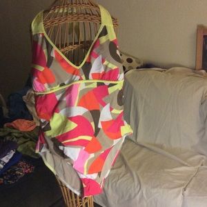 Old navy plus size one piece swim suit