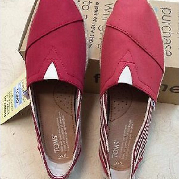 TOMS authentic new ****on hold***