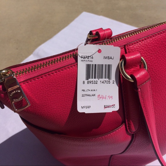 Sale! Host pick Authentic Coach pink purse nwt - Picture 2 of 4
