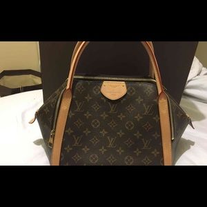 MARAIS MM Louis Vuitton purse PRICE NEGOTIABLE