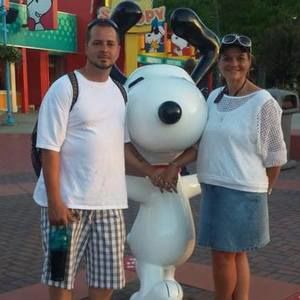 Meet your Posher, Gloria