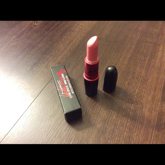 MAC LE Viva Glam Gaga Lipstick Limited Edition