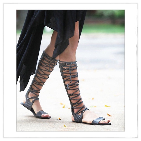 🛑SALE🛑✨Free People Bellflower Tall Sandals✨ - Picture 2 of 7