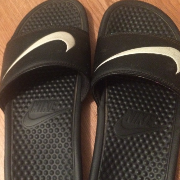 Nike slides - Picture 2 of 3