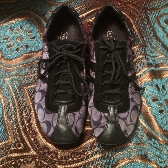 🎉host pick🎉50$ ✂️Coach sneakers - Picture 4 of 4