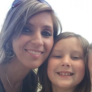 Meet your Posher, Farrah