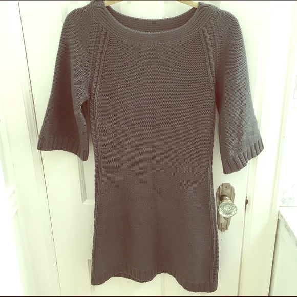PRICE DROP - LAST CALL. ELIE TAHARI Gray Sweater Dress