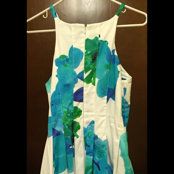 Calvin Klein floral high neck sleeveless dress - Picture 3 of 4