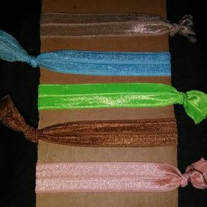 5 handmade hair ties