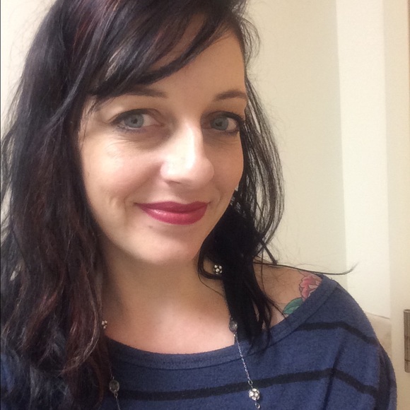 Meet your Posher, Jaime - Picture 2 of 2