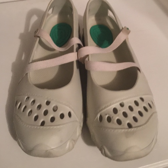 sketchers water shoes