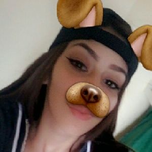 Meet your Posher, Alaina