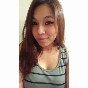 Meet your Posher, Alexis