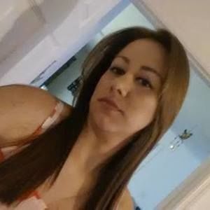 Meet your Posher, Lina